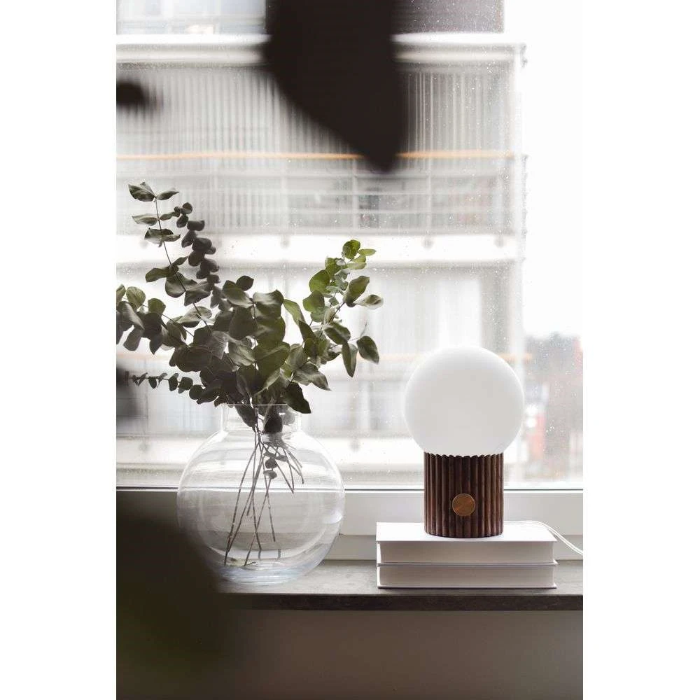 Hubble 15 Lámpara De Sobremesa Walnut - Globen Lighting - Imagen 2